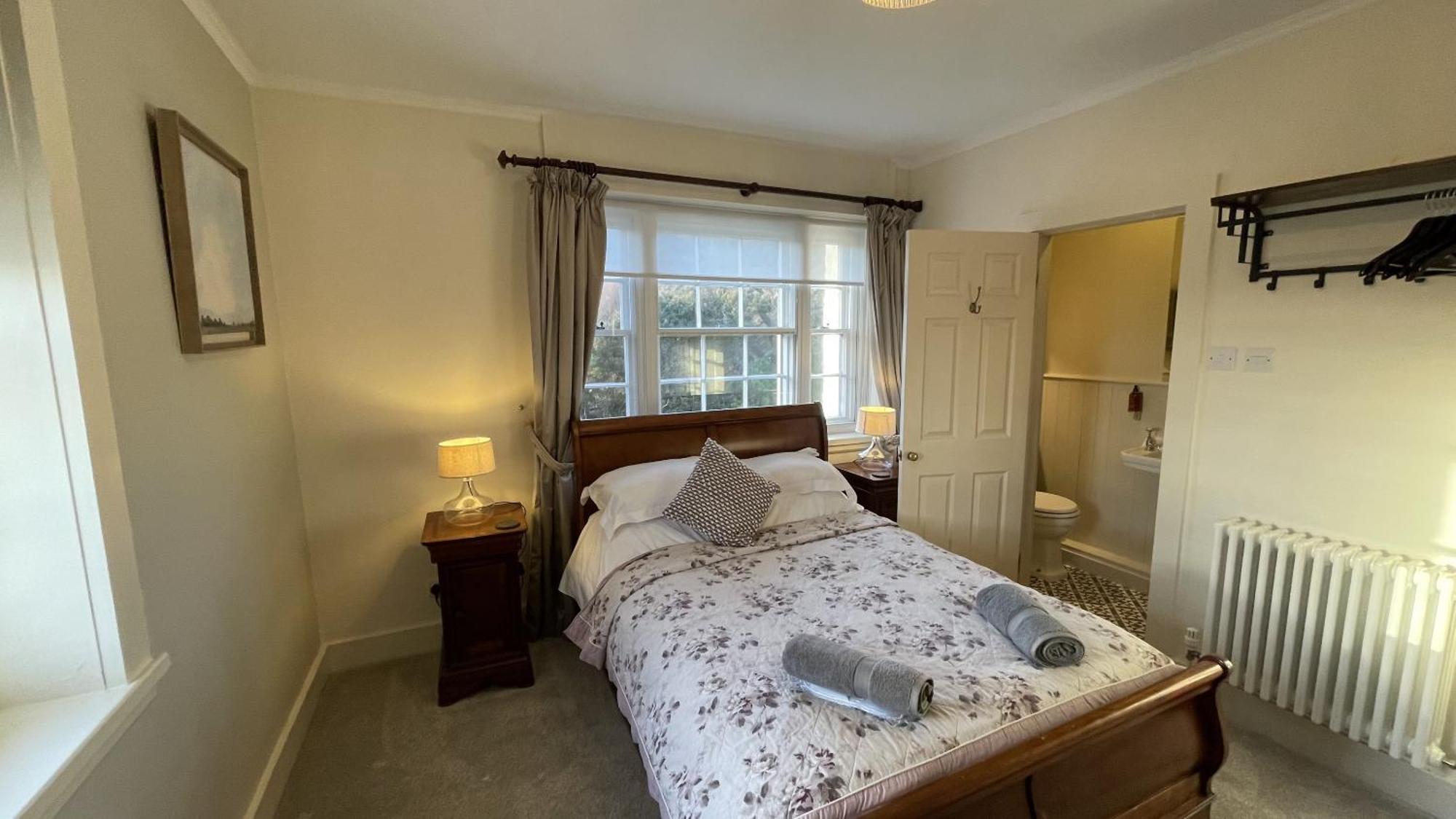 Tan Y Cytiau Villa Holyhead Bagian luar foto
